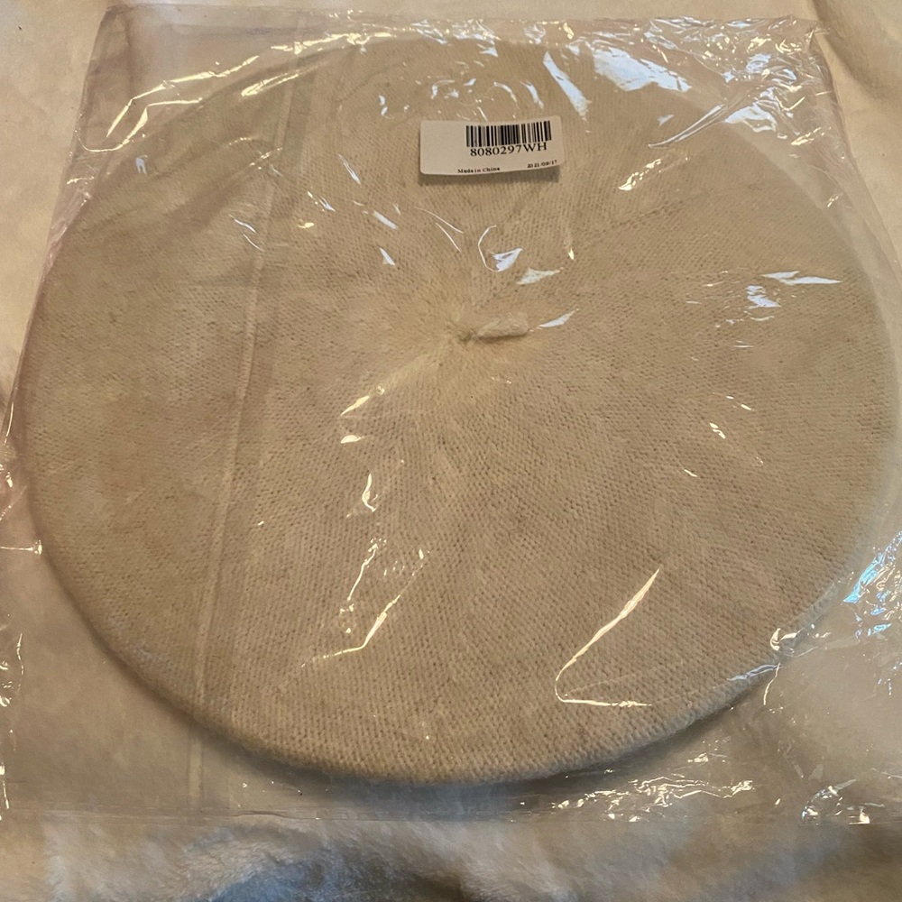 Cream color Tam